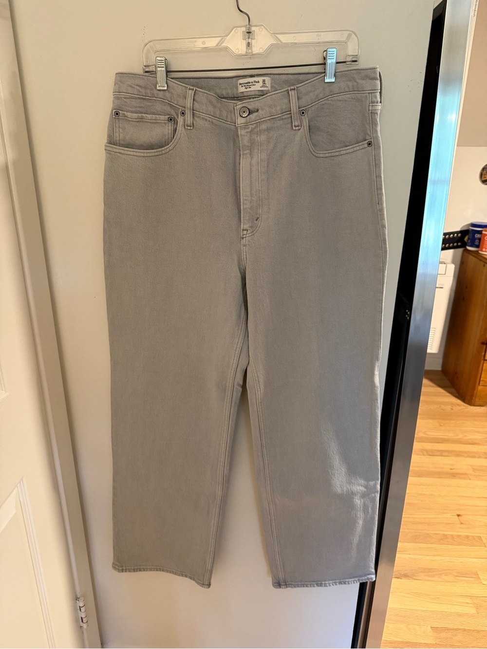 Abercrombie & Fitch High-Rise Light Gray Straight Jeans